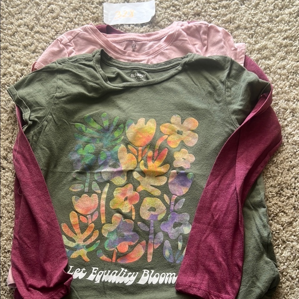 Old Navy Green Floral Graphic Short Sleeve Tee set of 3 (old navy, gap, CP)
